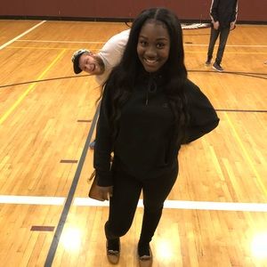 Meet your Posher, Jamesha